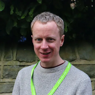 Dr Tom Owen